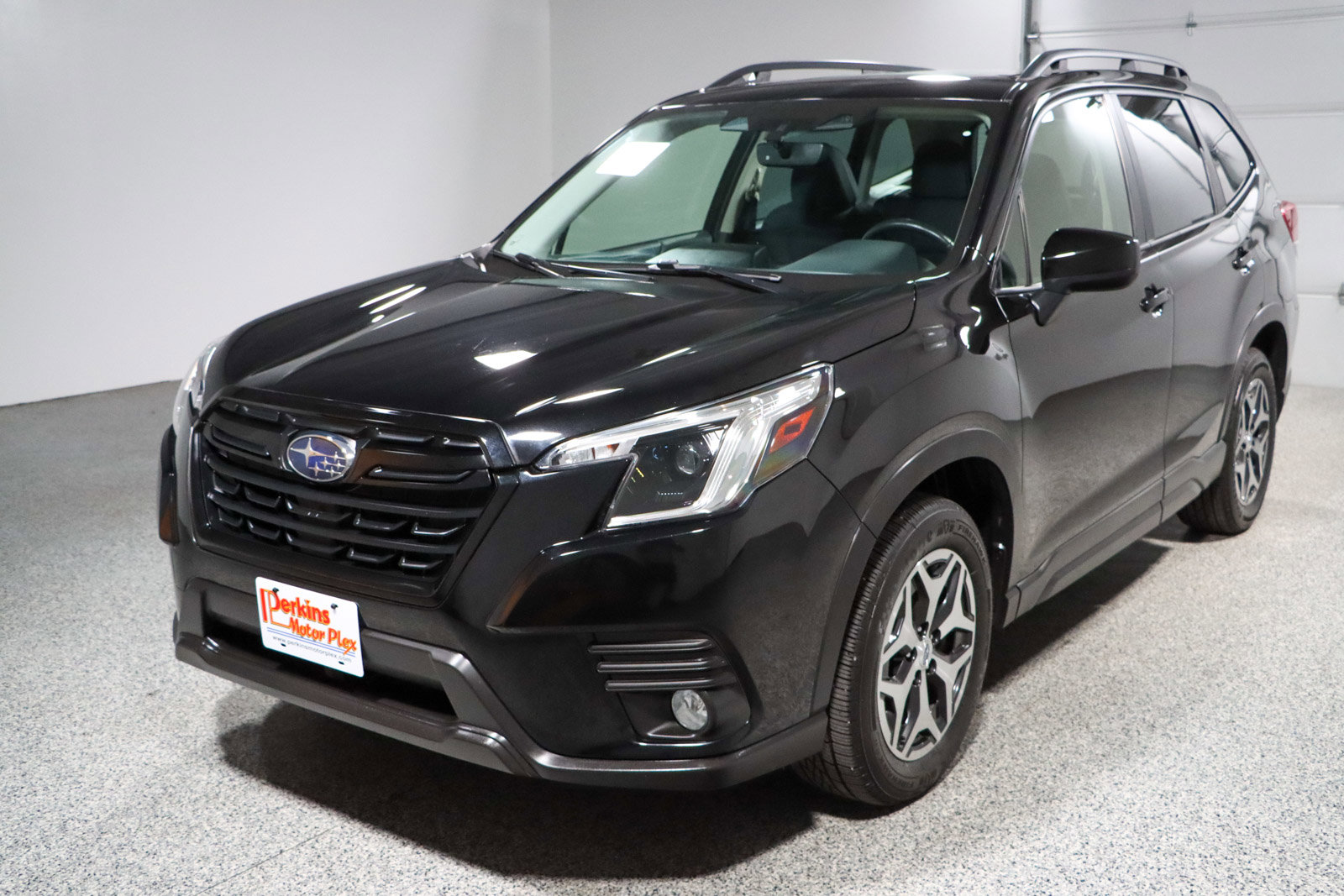 Used 2023 Subaru Forester Premium AWD/4WD image 30