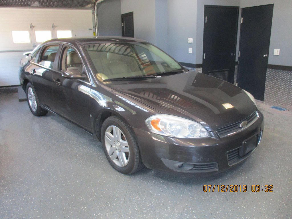 Used 2008 Chevrolet Impala LT FWD image 1