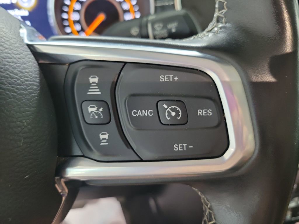 Used 2020 Jeep Gladiator Overland w/ Popular Equipment Package AWD/4WD image 37