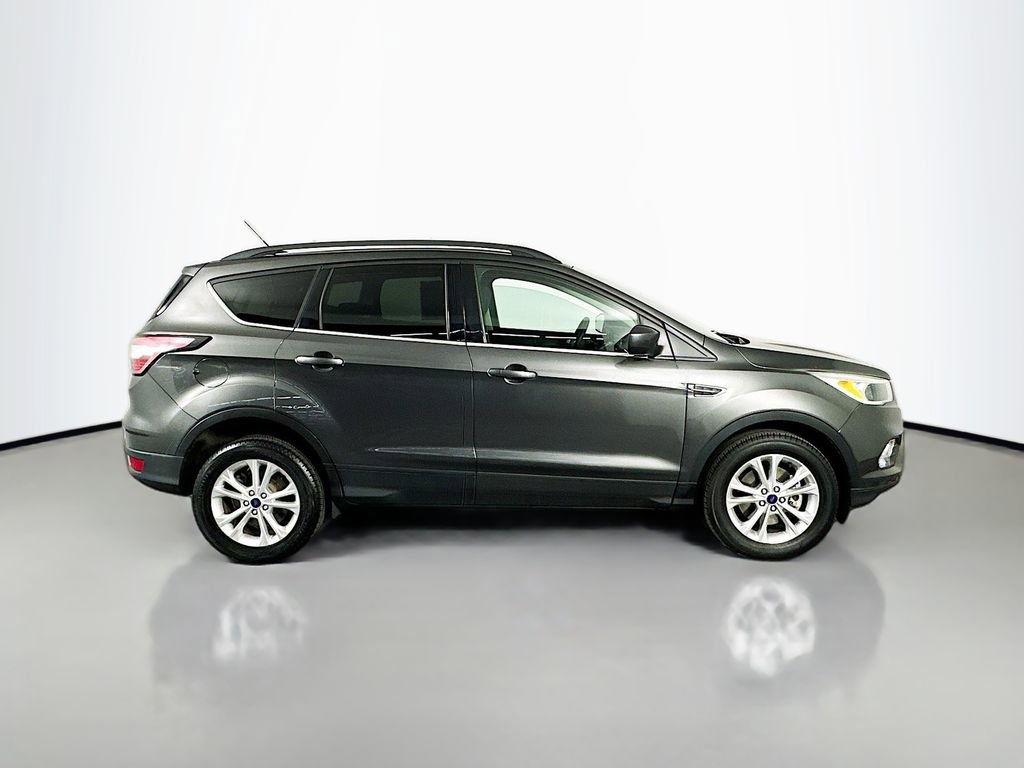 Used 2018 Ford Escape SE image 9