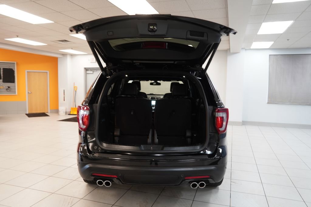 Used 2018 Ford Explorer Sport w/ Equipment Group 401A AWD/4WD image 10