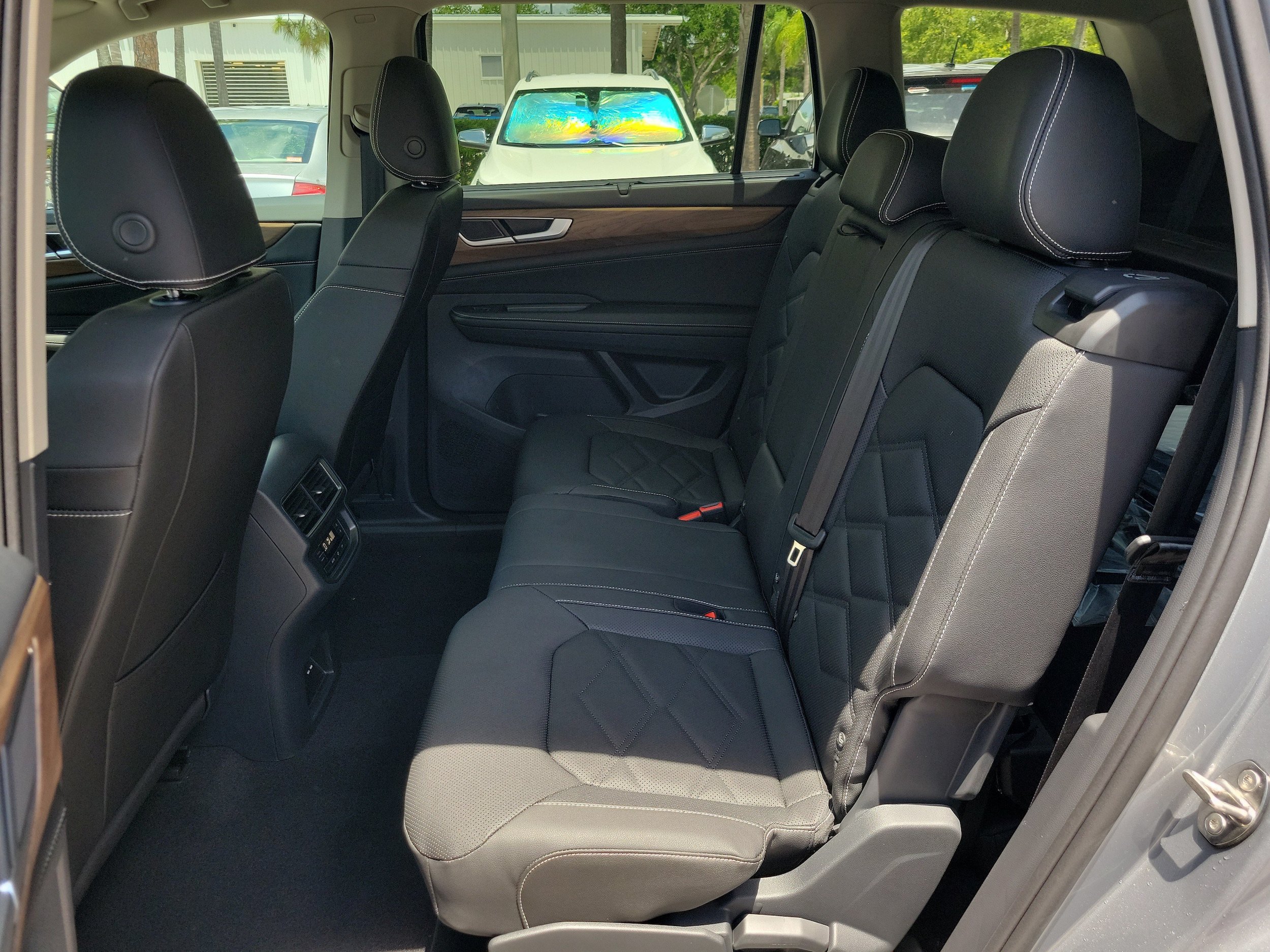 New 2026 Volkswagen Atlas SE FWD image 16