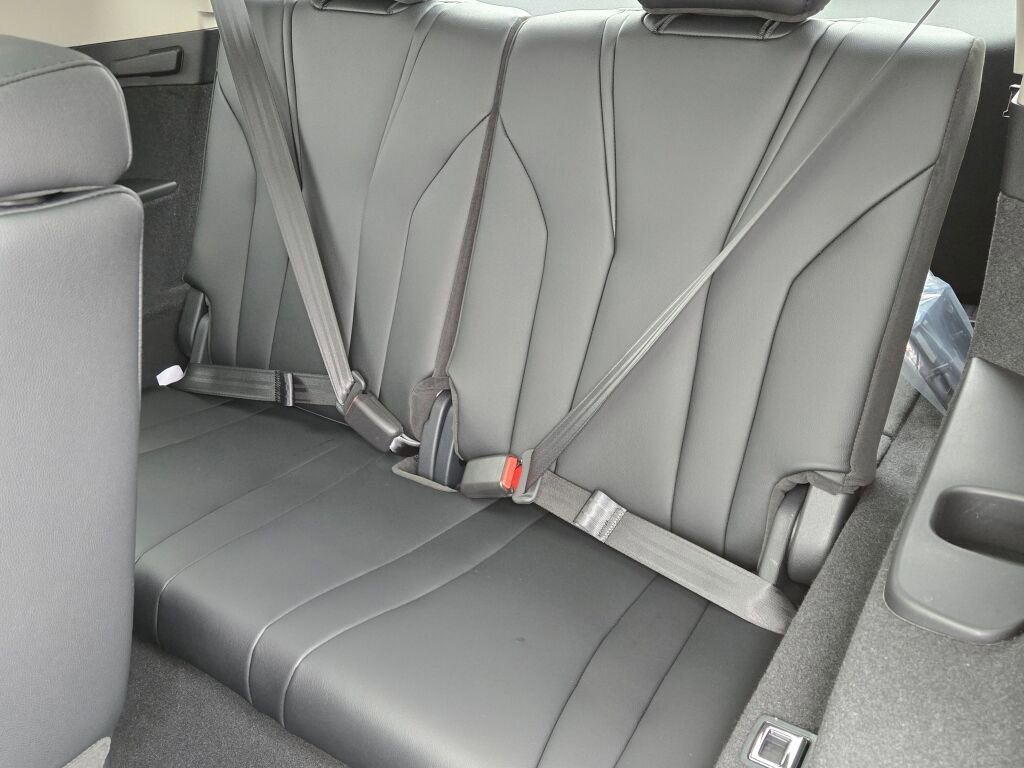 New 2026 Acura MDX SH-AWD image 23