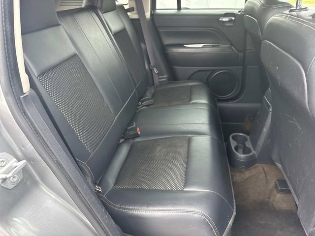 Used 2016 Jeep Compass Latitude FWD image 21