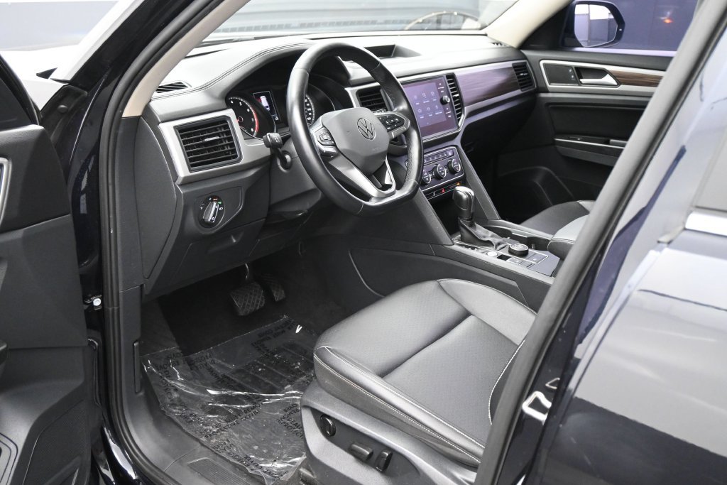 Used 2021 Volkswagen Atlas SE AWD/4WD image 2