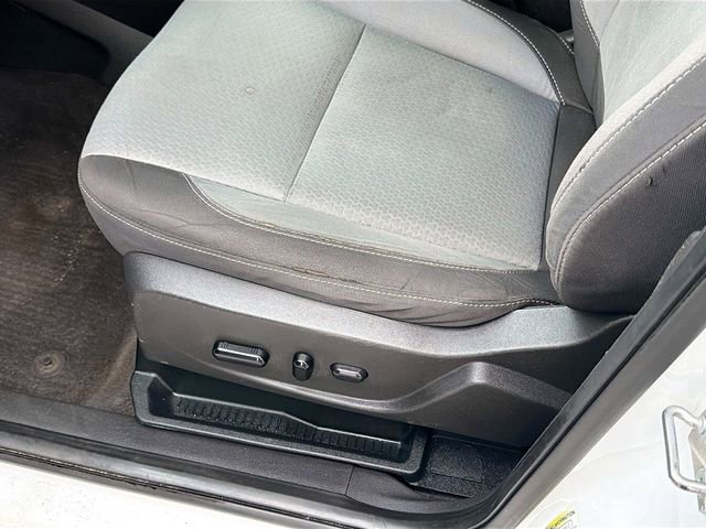 Used 2019 Ford Escape SE image 18