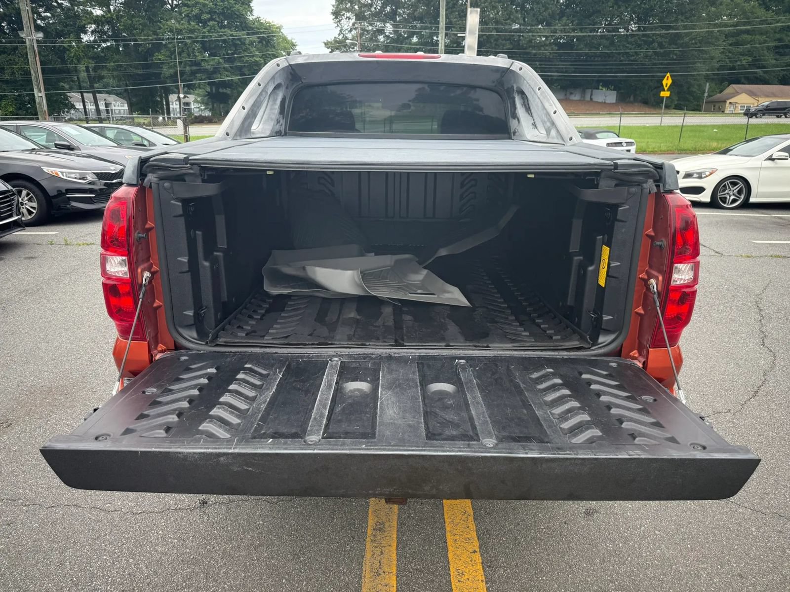 Used 2007 Chevrolet Avalanche LTZ w/ LTZ Preferred Equipment Group RWD image 36