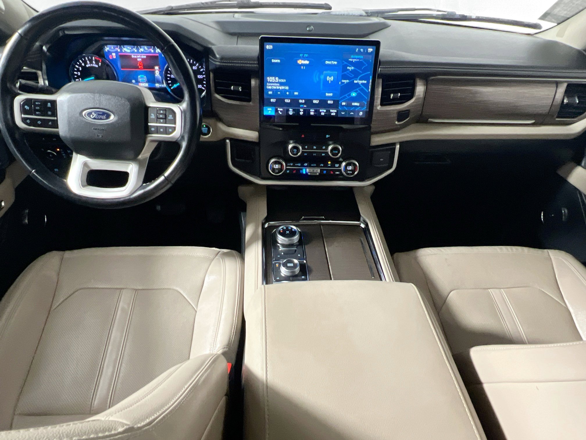 Used 2023 Ford Expedition Limited AWD/4WD image 30