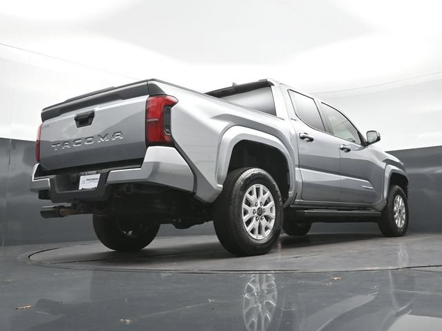 Used 2025 Toyota Tacoma SR5 RWD image 30