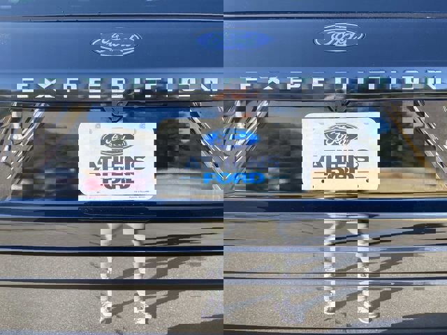 Certified 2025 Ford Expedition Active image 6