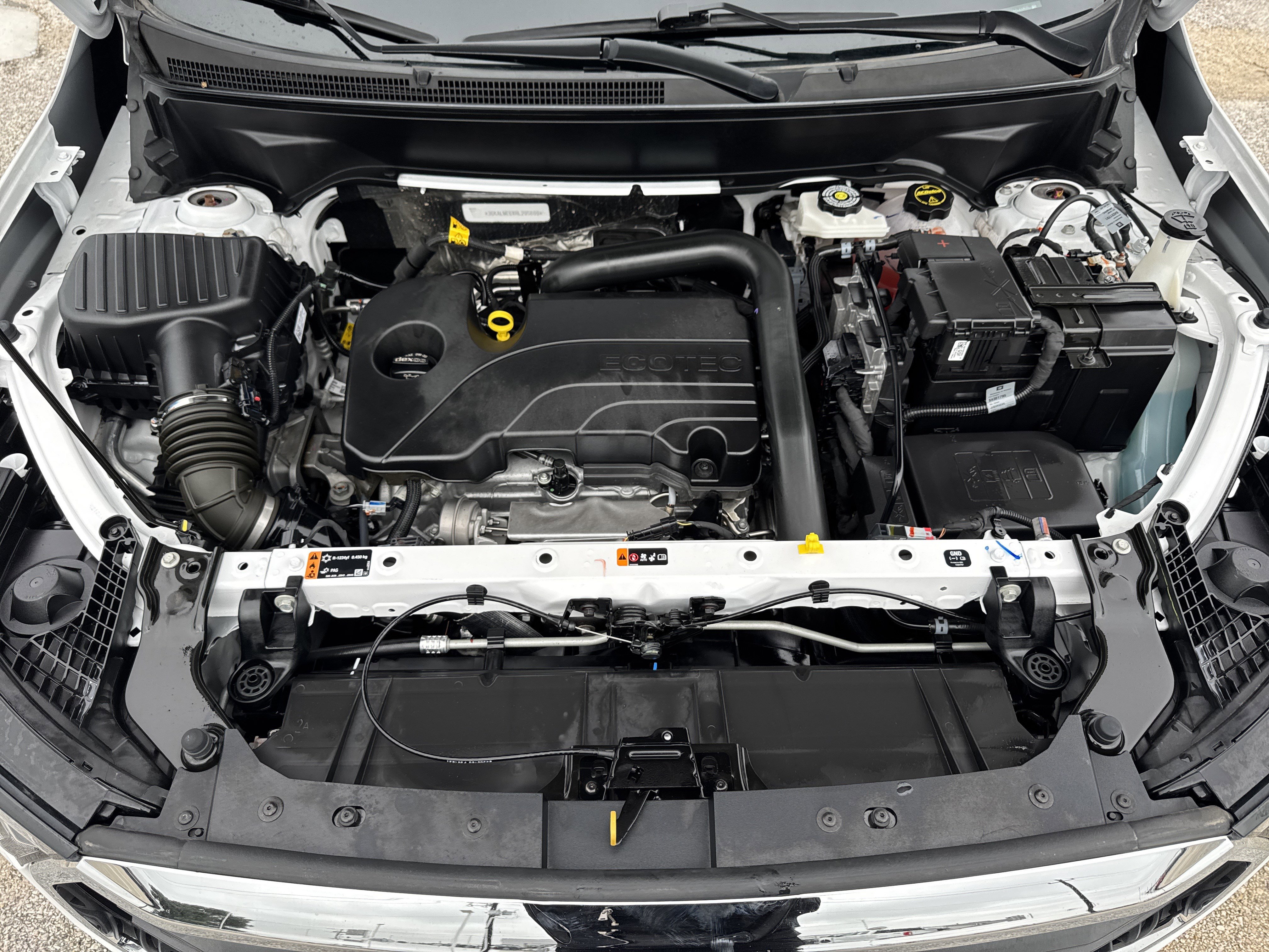 Used 2024 GMC Terrain SLE image 38