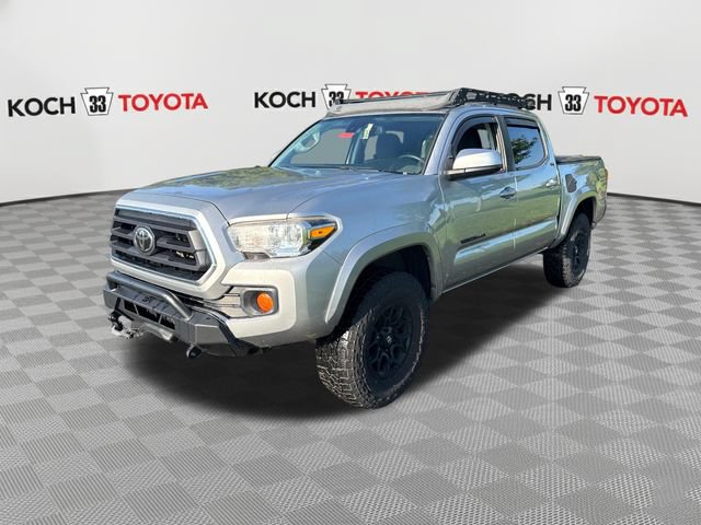 Used 2020 Toyota Tacoma SR5 AWD/4WD image 3