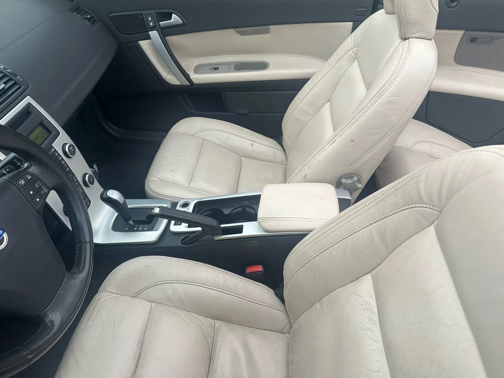 Used 2011 Volvo C70 T5 FWD image 7