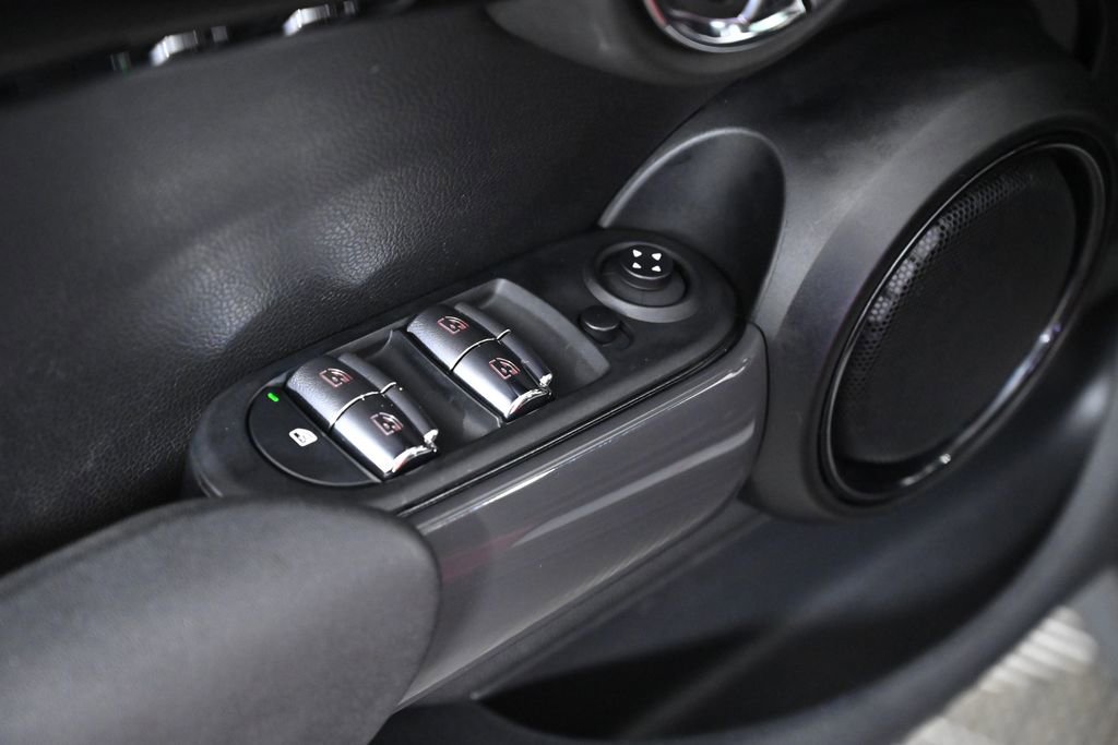 Used 2021 MINI Cooper S image 20