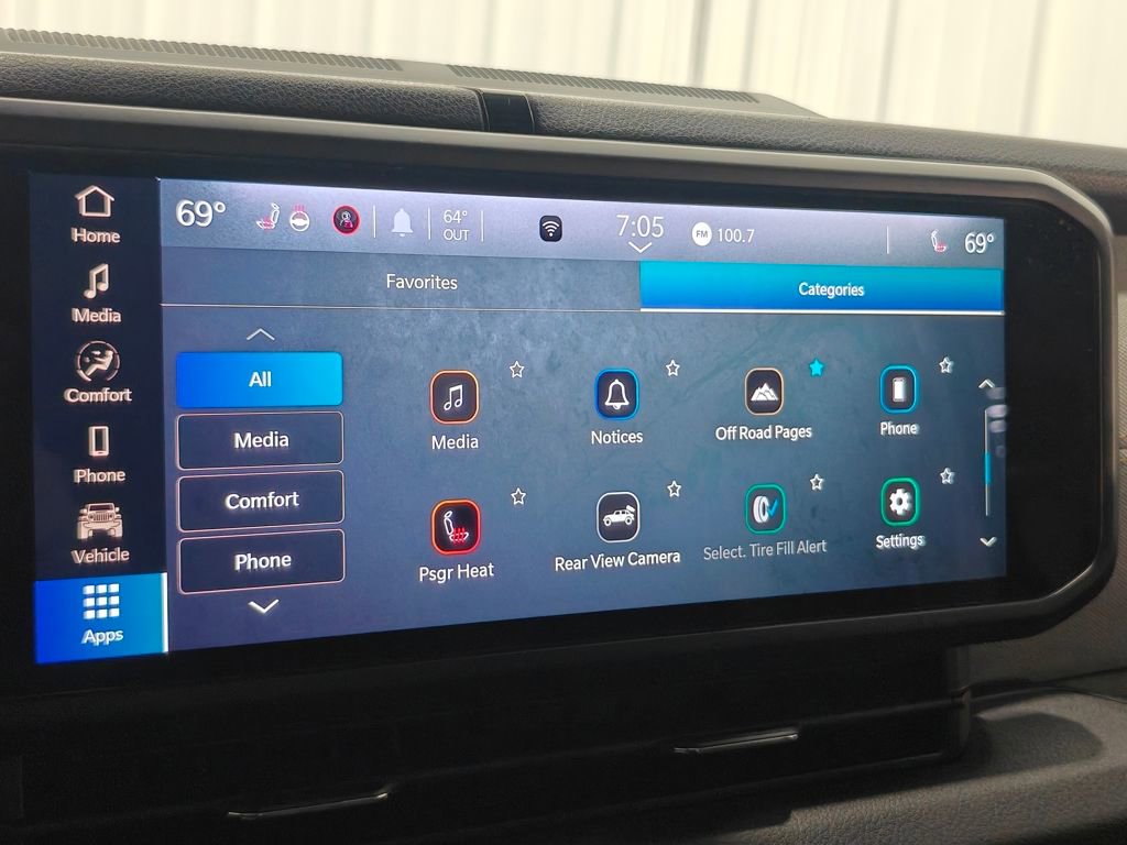 Used 2024 Jeep Wrangler Unlimited image 37