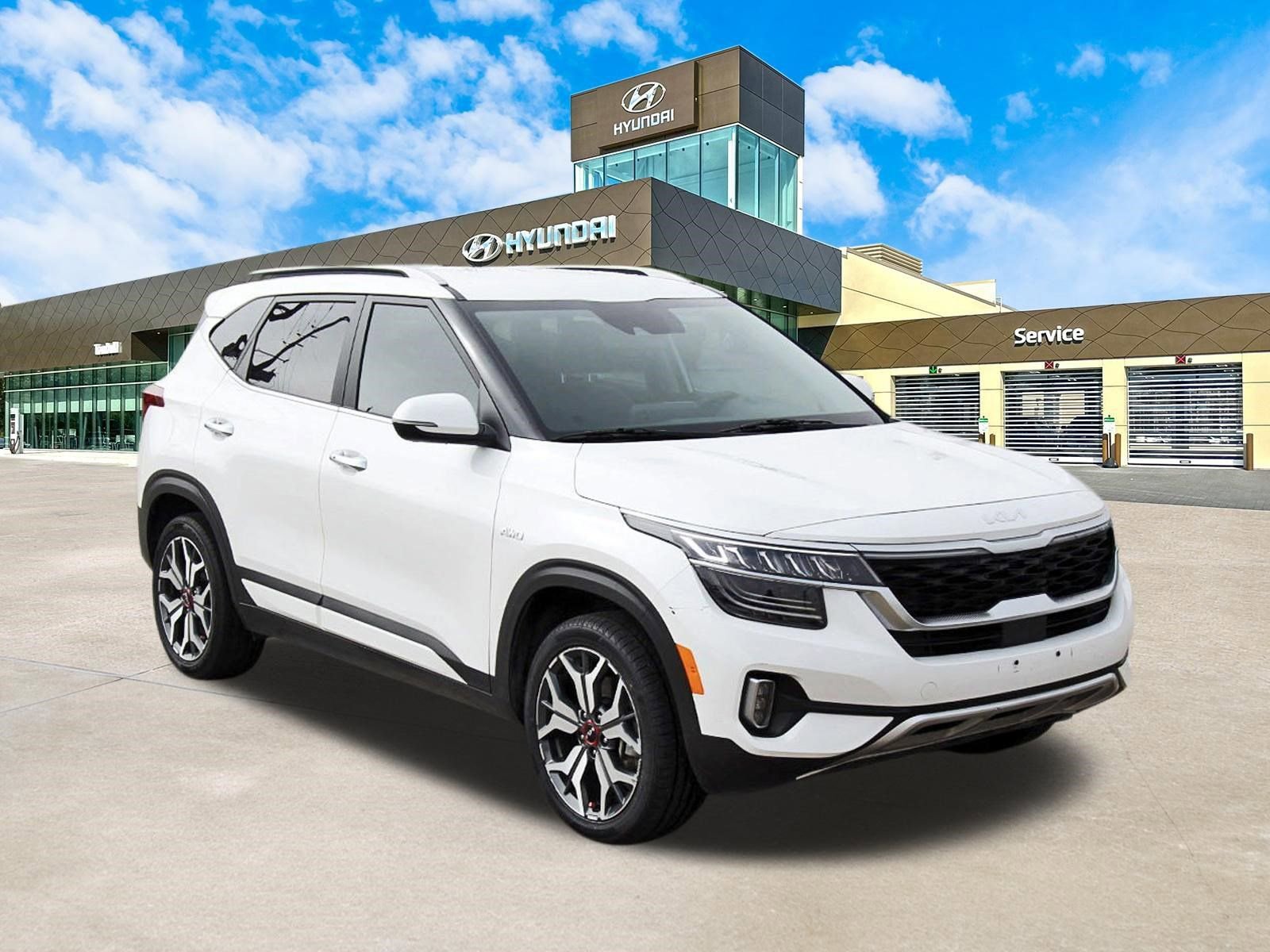 Used 2023 Kia Seltos SX AWD/4WD image 3