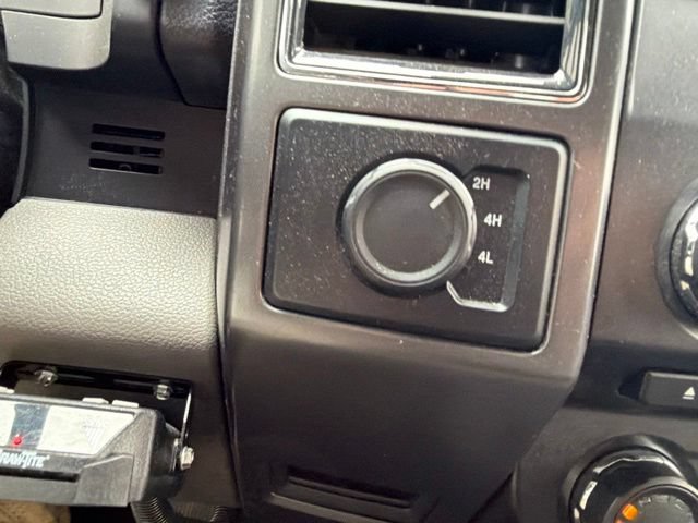 Used 2017 Ford F150 XLT AWD/4WD image 30