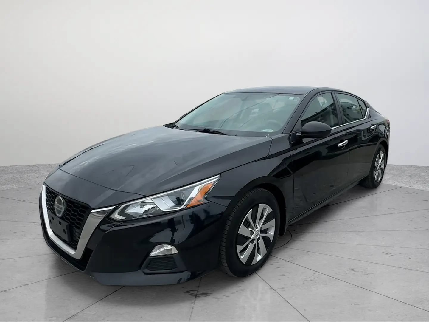 Used 2019 Nissan Altima 2.5 S FWD image 2