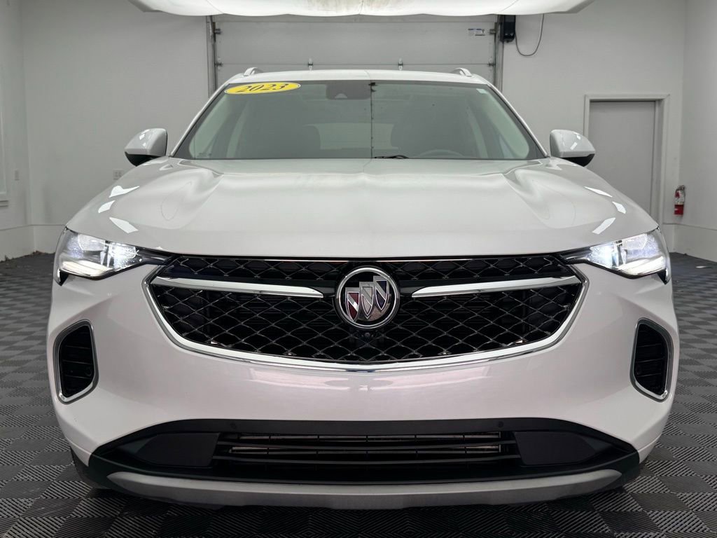 Used 2023 Buick Envision Avenir image 16