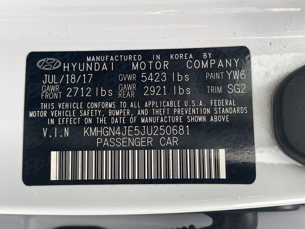 Used 2018 Genesis G80 3.8 w/ Option Group 03 image 30