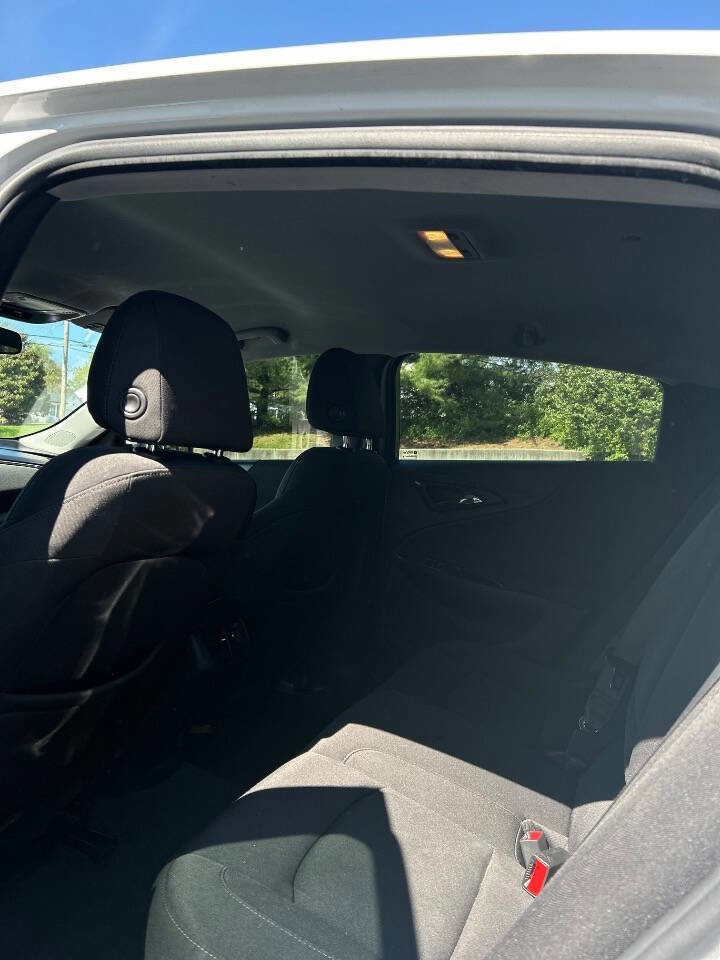 Used 2020 Chevrolet Malibu LT image 11