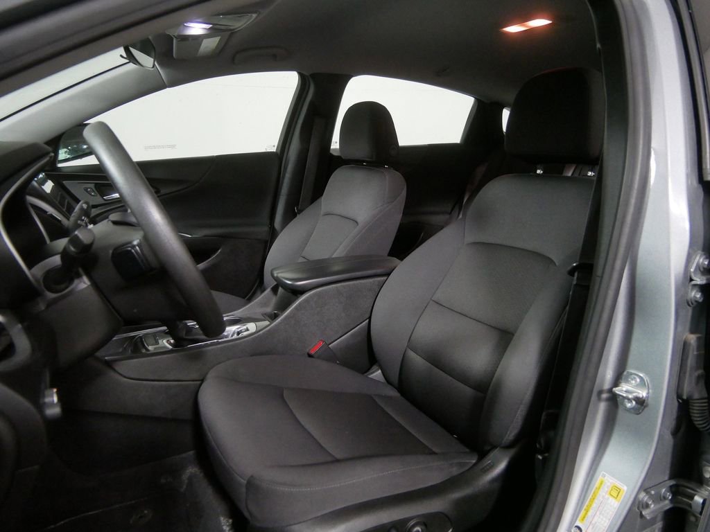 Used 2023 Chevrolet Malibu LT FWD image 13