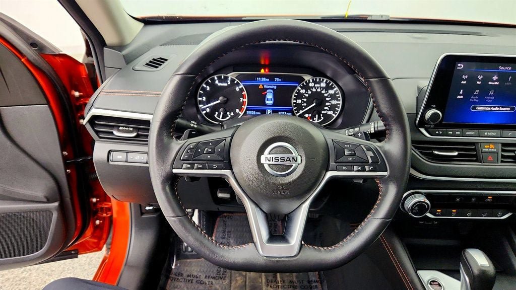 Used 2022 Nissan Altima 2.5 SR FWD image 13