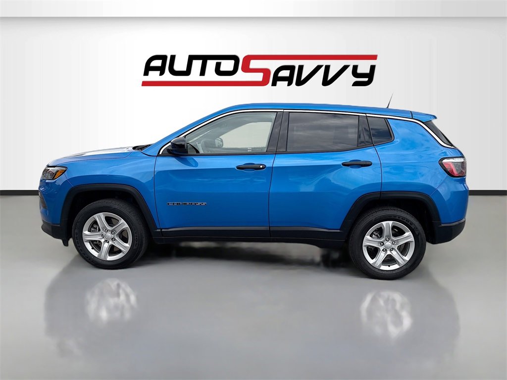 Used 2024 Jeep Compass Sport image 4