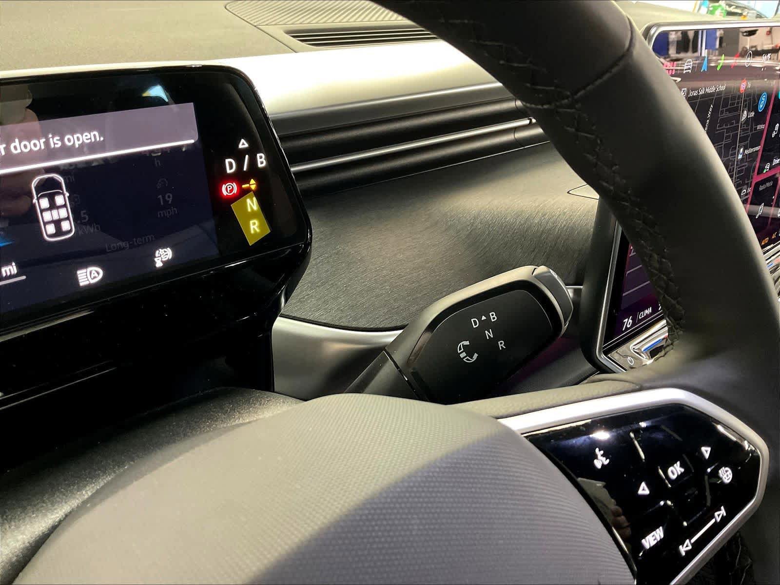 New 2025 Volkswagen ID. Buzz Pro S RWD image 9