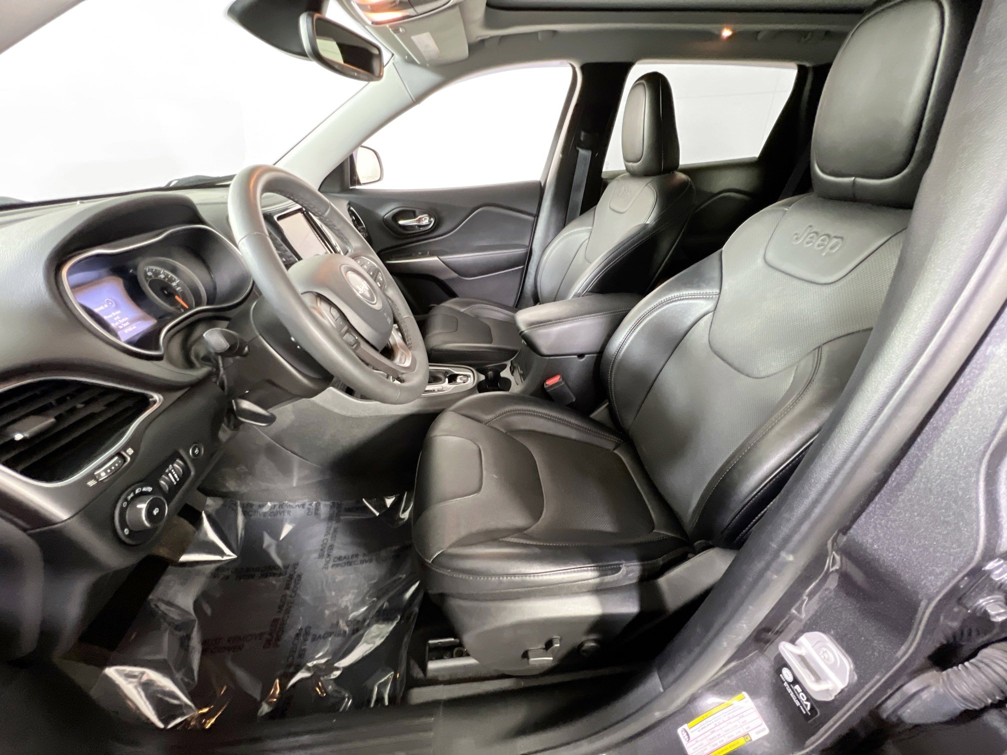 Used 2022 Jeep Cherokee Limited AWD/4WD image 20
