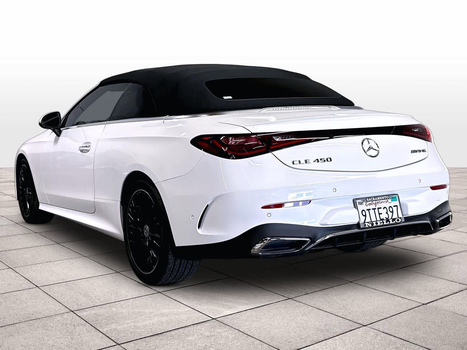 Used 2025 Mercedes-Benz CLE 450 4MATIC Cabriolet image 13