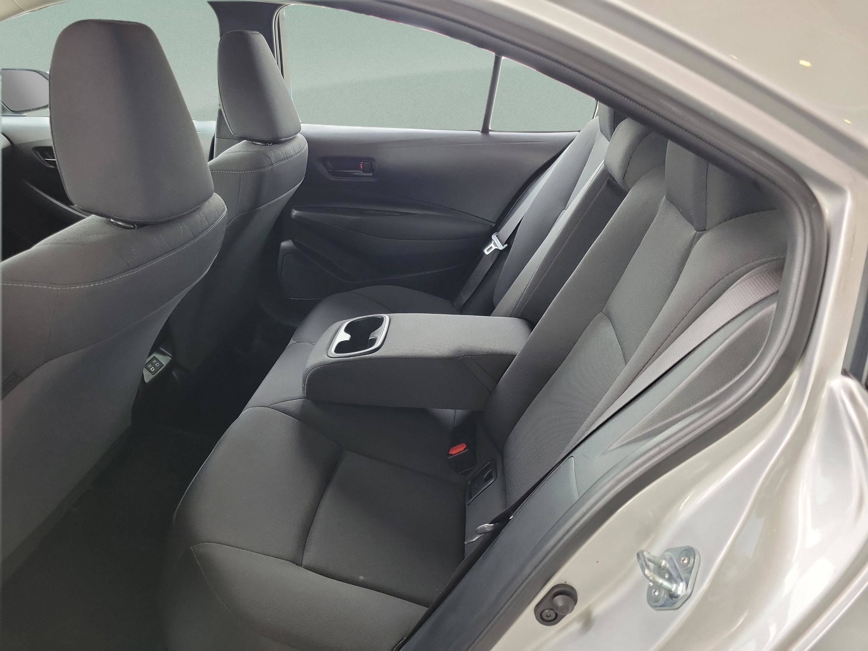 Used 2024 Toyota Corolla LE image 7