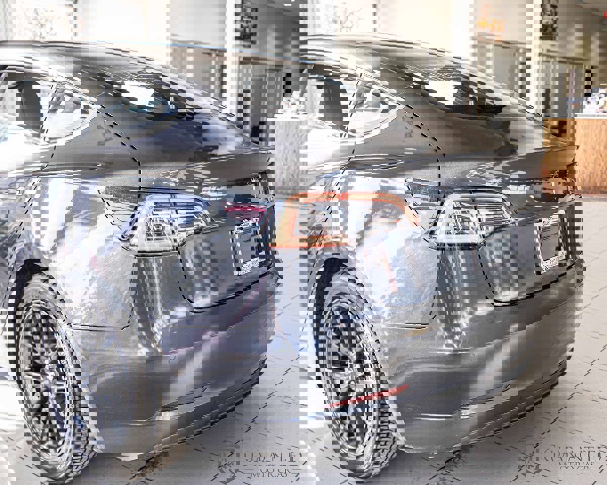 Used 2018 Tesla Model 3 Long Range image 14