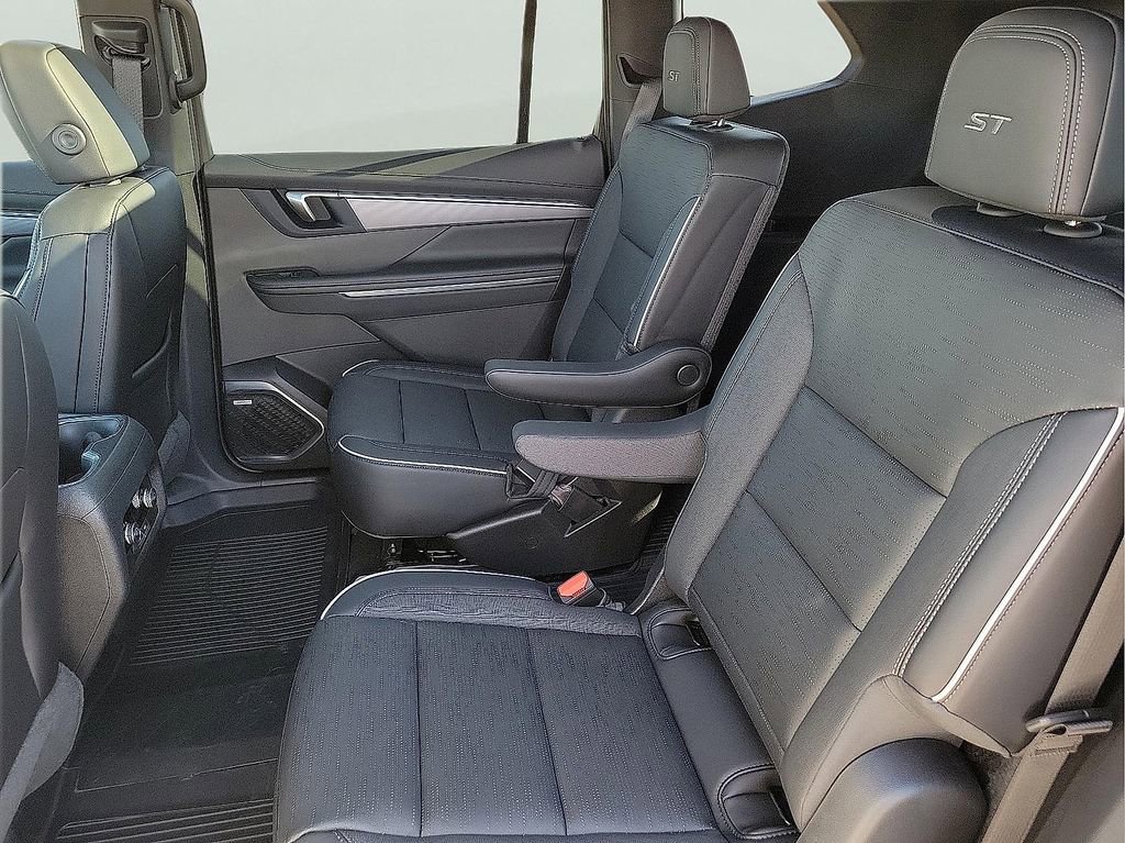 New 2026 Buick Enclave Sport Touring w/ Power Package FWD image 13