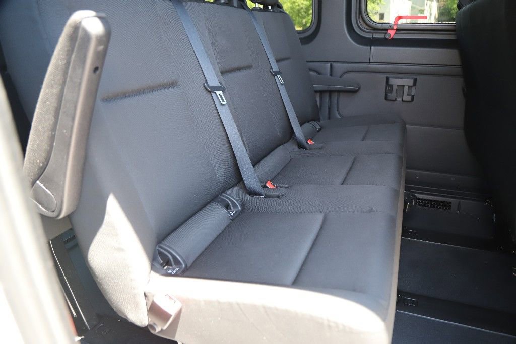 Used 2024 Mercedes-Benz Sprinter 2500 image 40