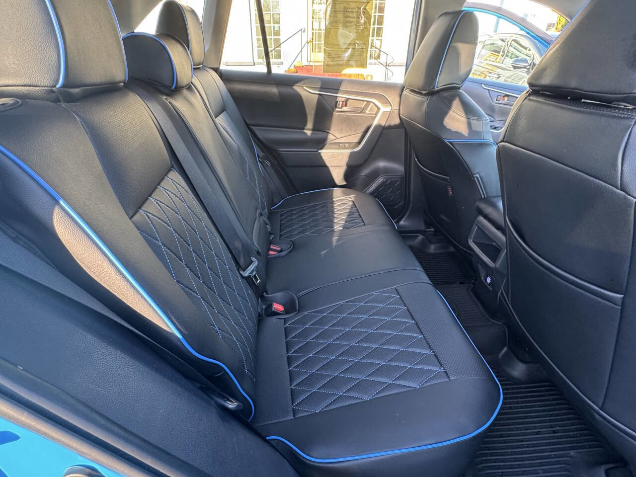 Used 2019 Toyota RAV4 LE image 25