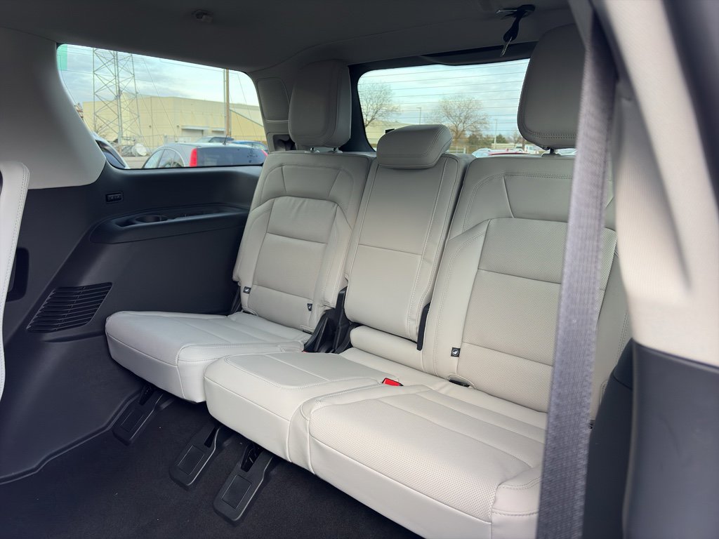 New 2026 Lincoln Navigator Reserve image 9