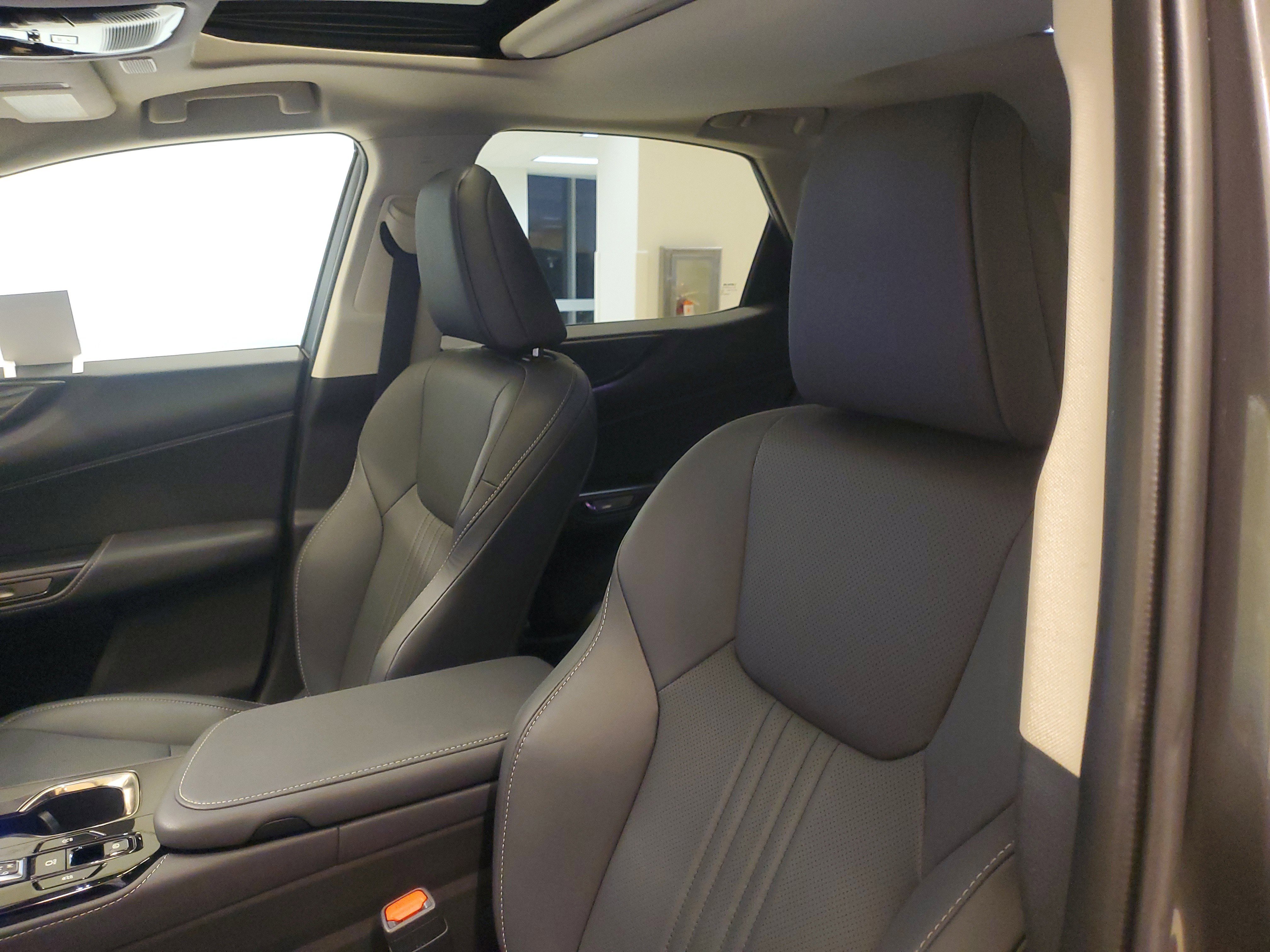 Certified 2025 Lexus NX 250 FWD w/ Premium Package image 21