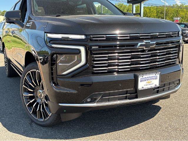 New 2026 Chevrolet Suburban High Country AWD/4WD image 2