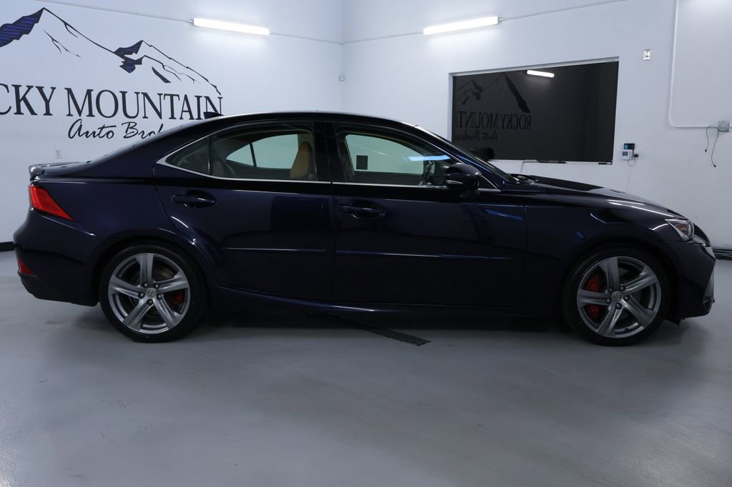 Used 2017 Lexus IS 300 AWD image 8
