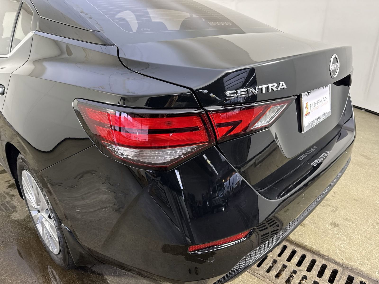 Certified 2025 Nissan Sentra S image 30