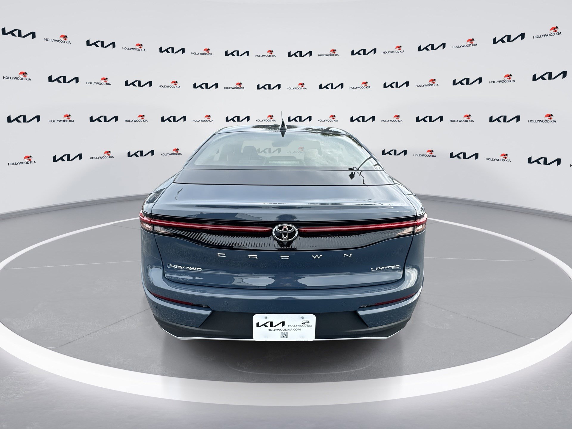 Used 2026 Toyota Crown Limited image 7