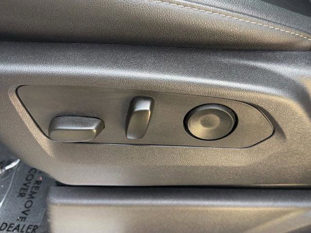 Used 2024 Chevrolet Silverado 1500 LTZ AWD/4WD image 17