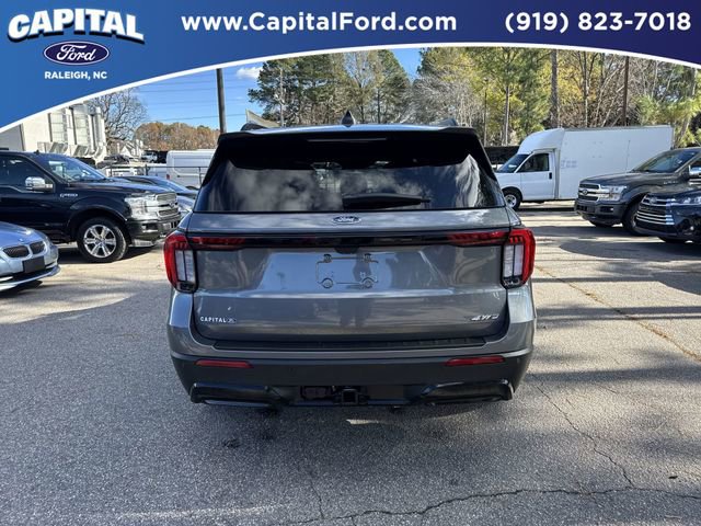 Certified 2025 Ford Explorer ST-Line w/ ST-Line Street Pack image 7