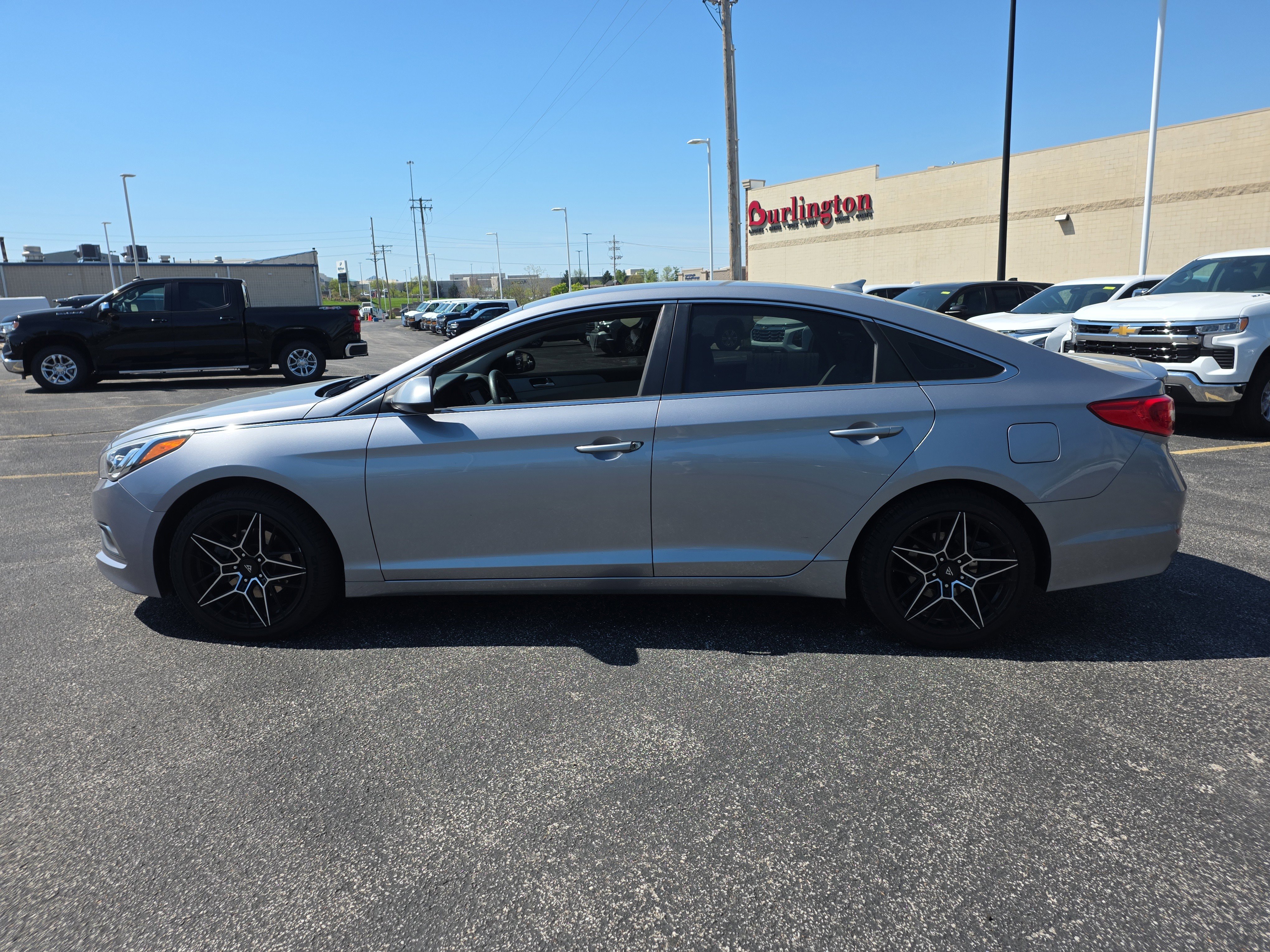 Used 2016 Hyundai Sonata SE image 6
