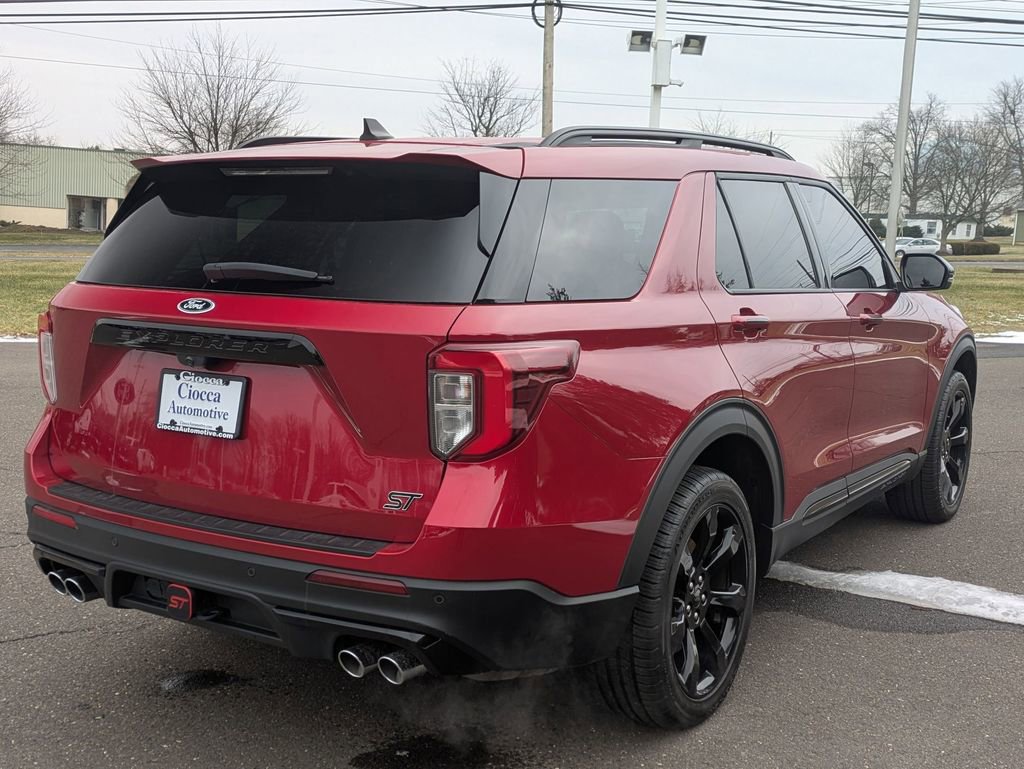 Used 2024 Ford Explorer ST w/ Equipment Group 401A image 5