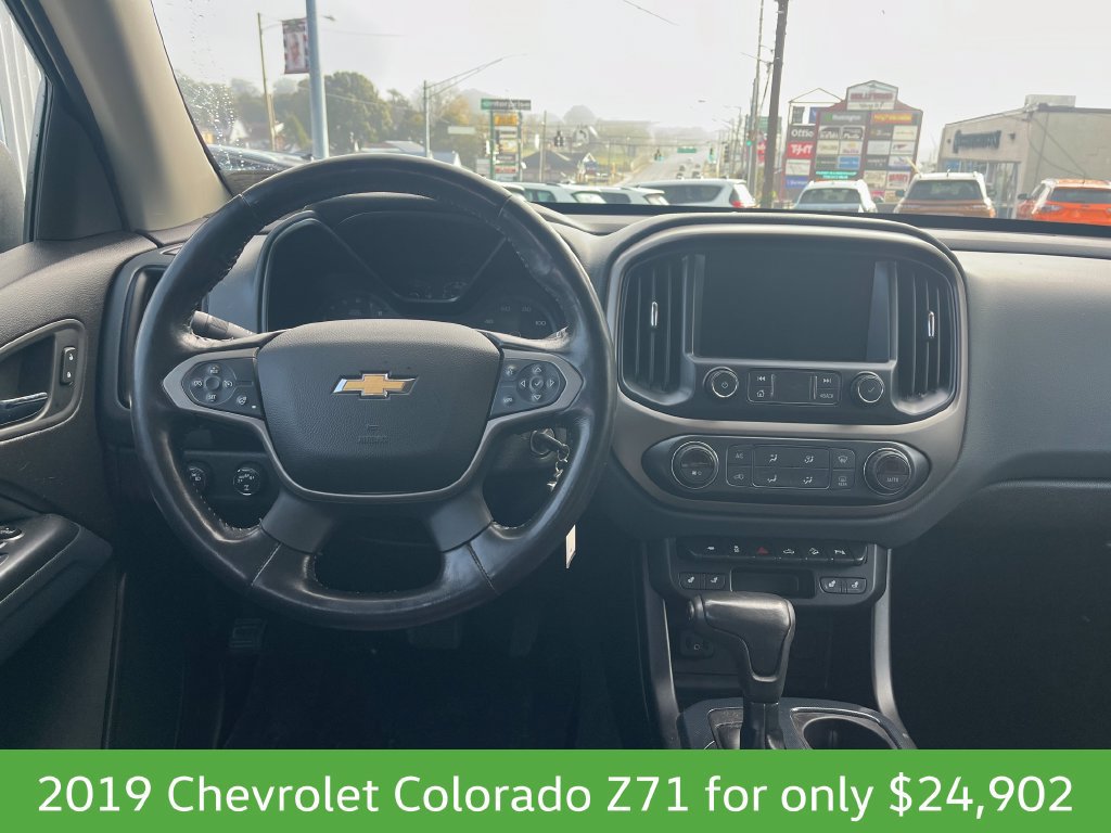 Used 2019 Chevrolet Colorado Z71 AWD/4WD image 17