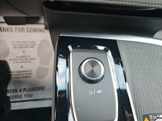 Used 2025 Buick Enclave Preferred FWD image 25