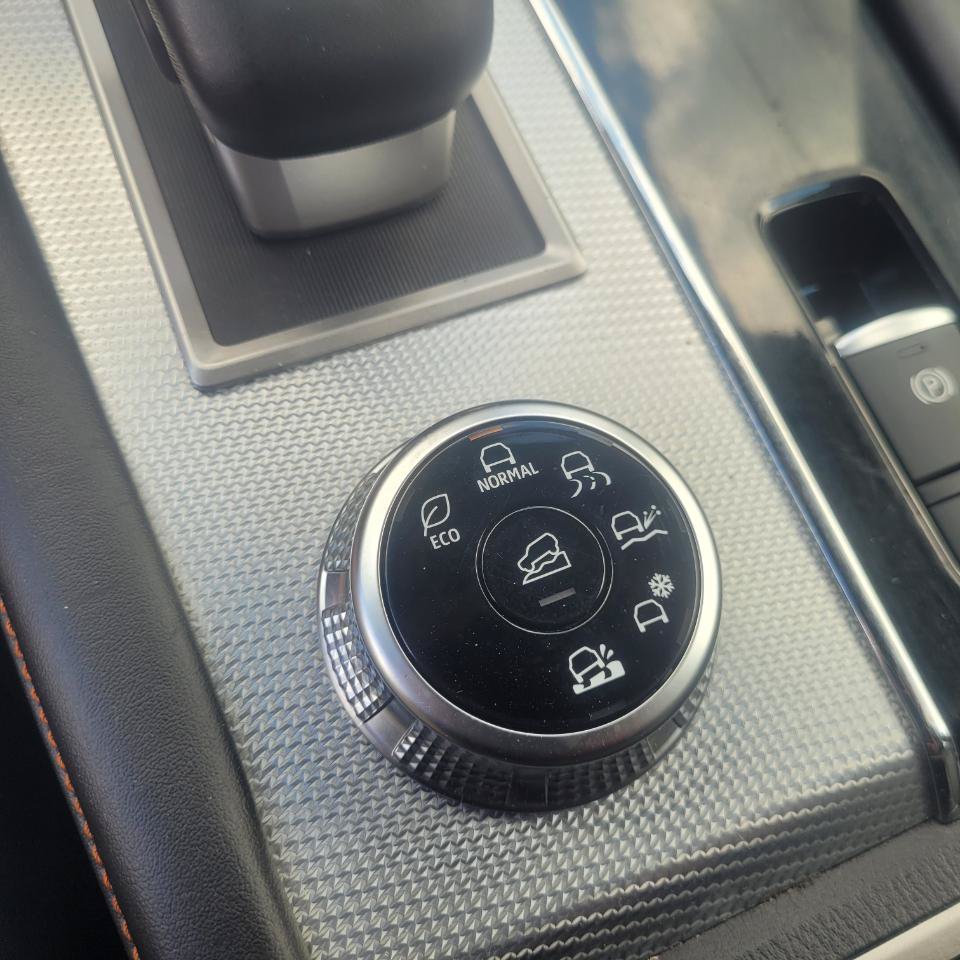 Used 2022 Mitsubishi Outlander SEL AWD/4WD image 25