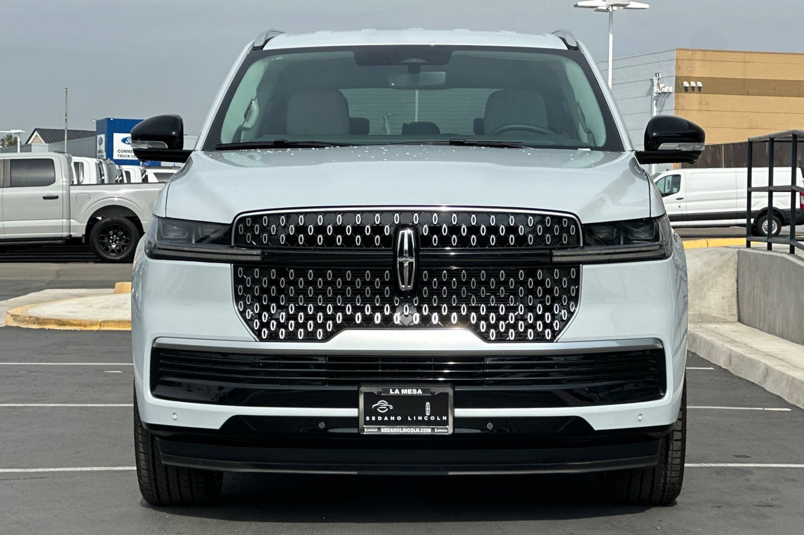 New 2026 Lincoln Navigator Premiere AWD/4WD image 8